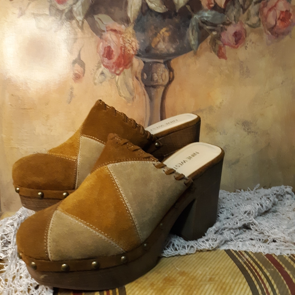 Nine West Peaced 4 Clogs - Picture 4 of 6